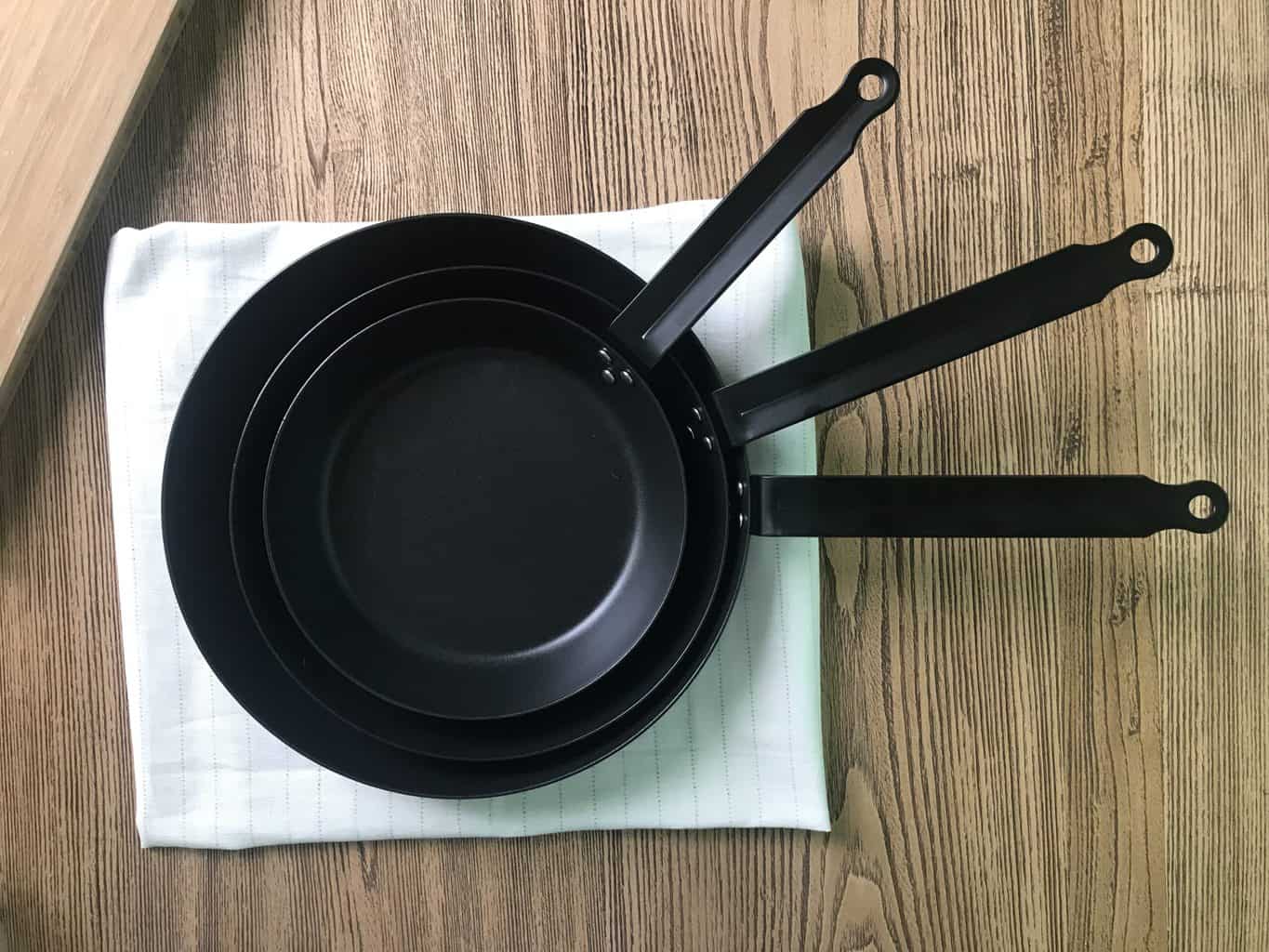 A set of iron casted pans