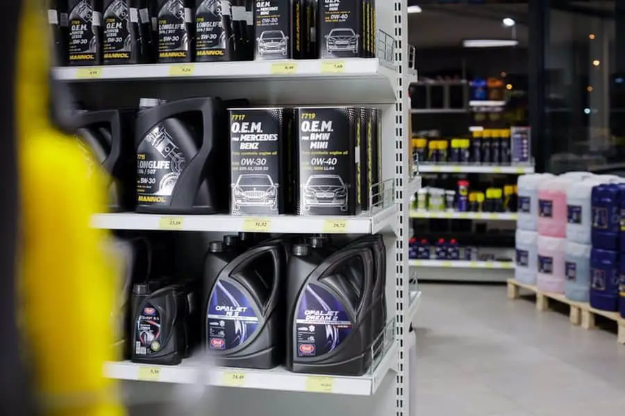 Engine oils on store shelves