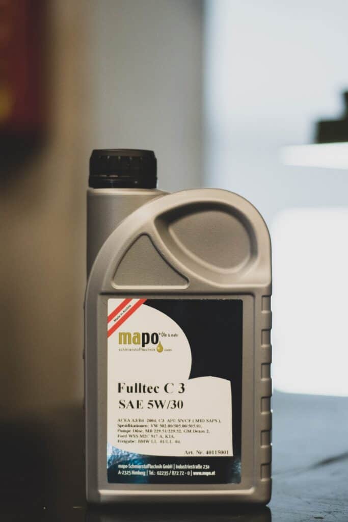 An oil container of 5w30