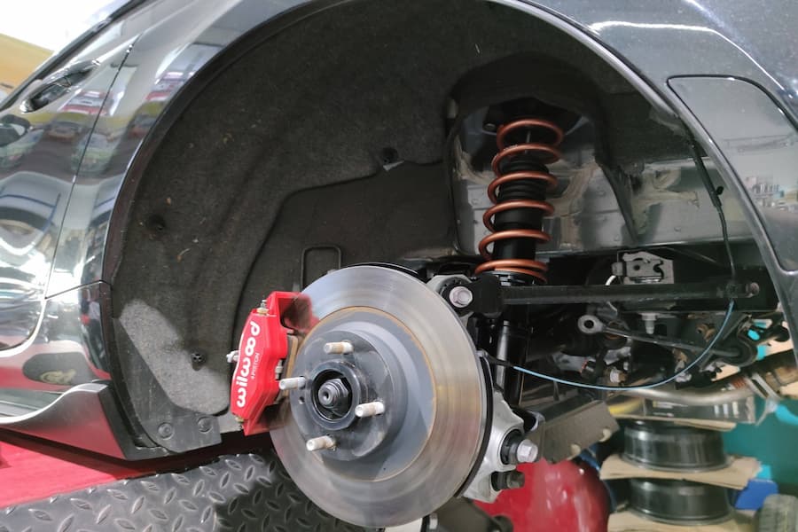 Exposed rotor brake